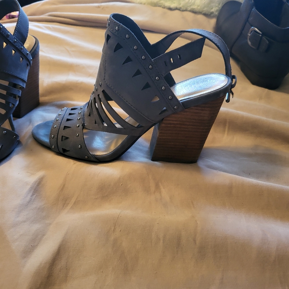 Sandles sexy